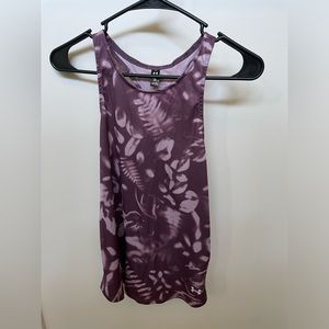 Like new under armor tank top size small